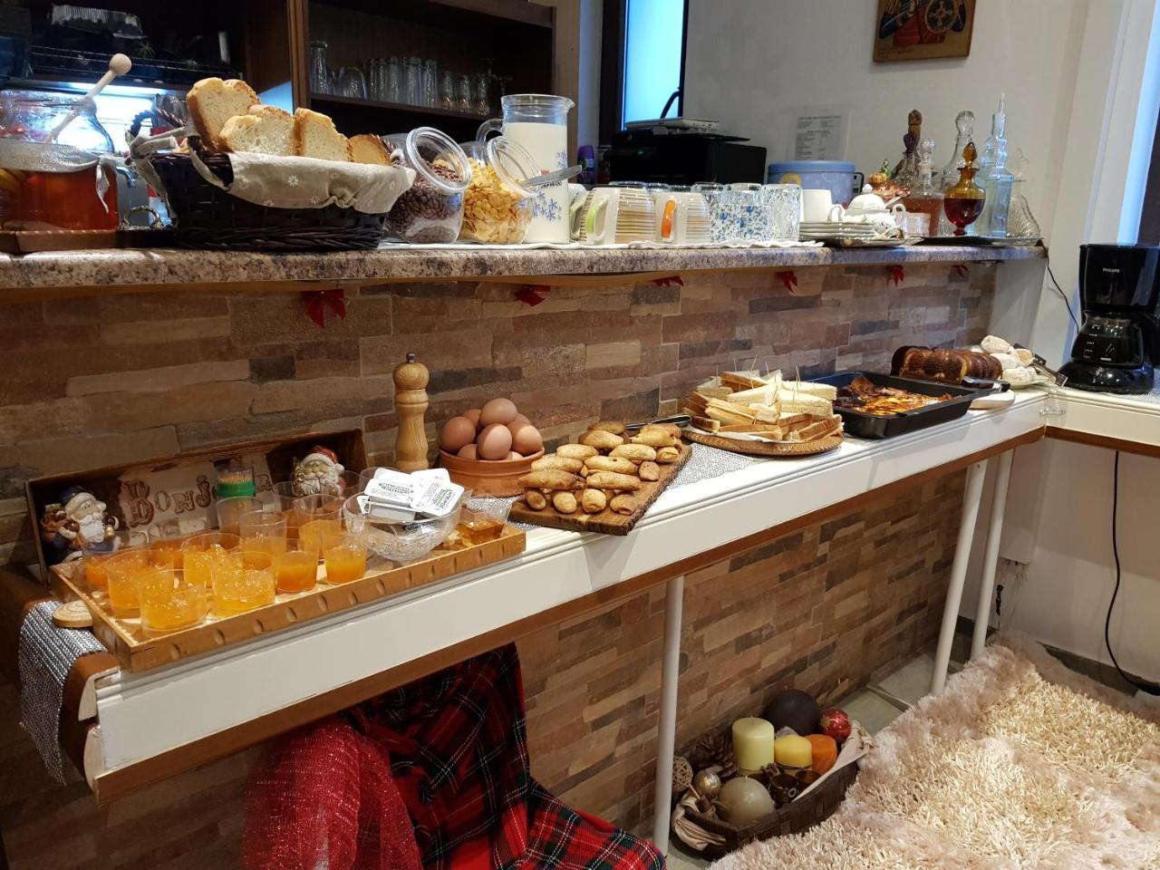 Petra & Elato Art Hotel Valtessiniko Luaran gambar