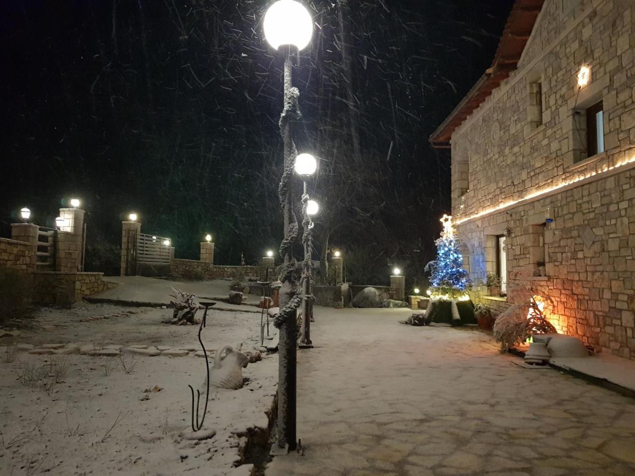 Petra & Elato Art Hotel Valtessiniko Luaran gambar