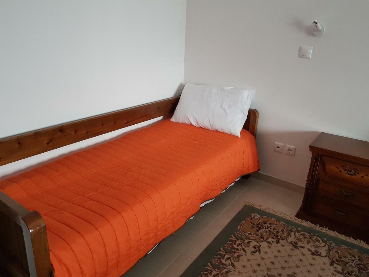 Petra & Elato Art Hotel Valtessiniko Luaran gambar