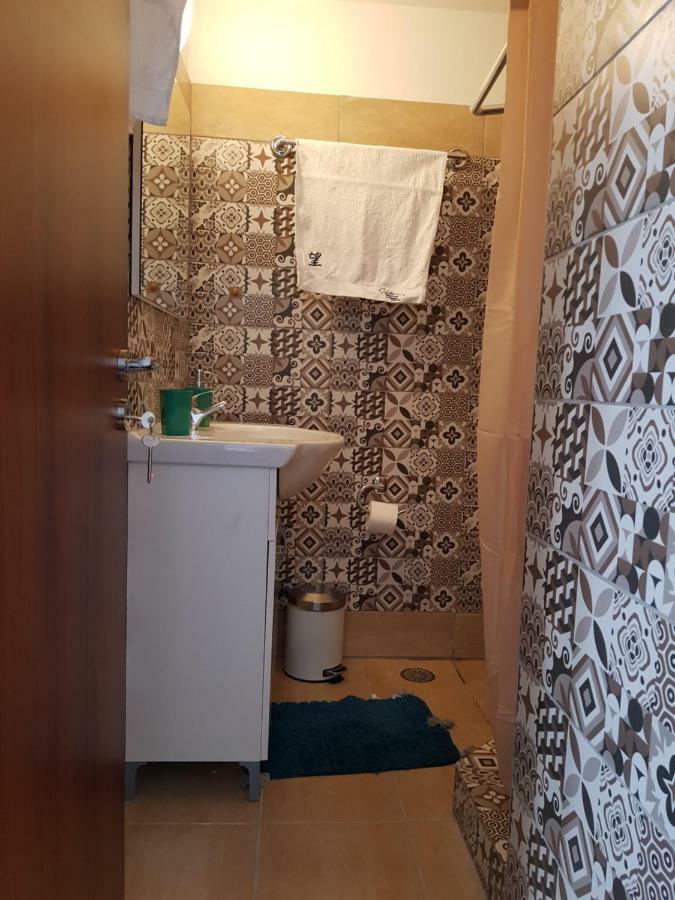 Petra & Elato Art Hotel Valtessiniko Luaran gambar