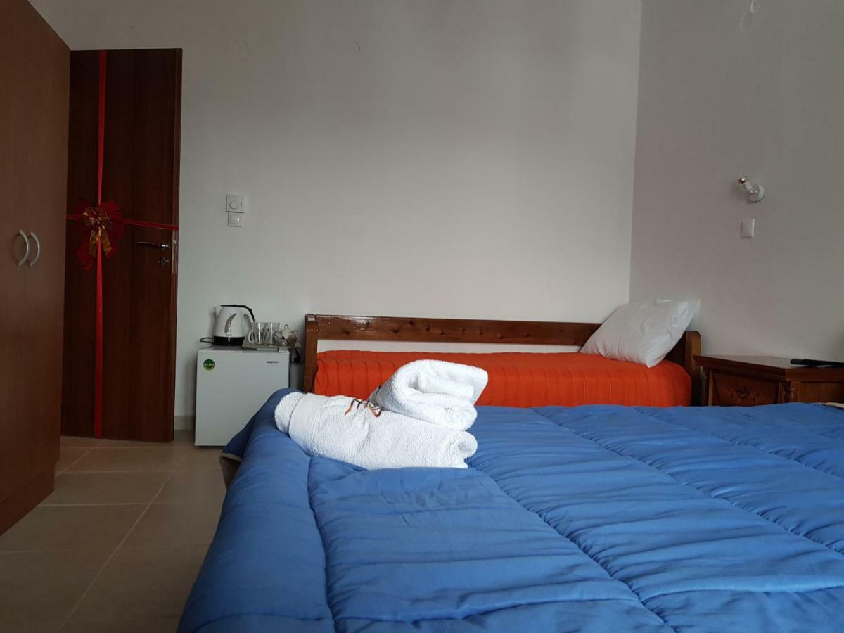 Petra & Elato Art Hotel Valtessiniko Luaran gambar